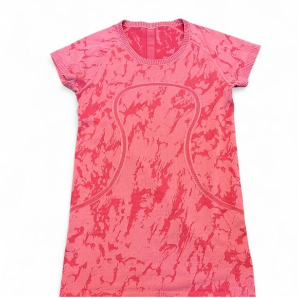 Lululemon Swiftly Tech Short Sleeve Crew Pink Size 6 - Picture 3 of 9